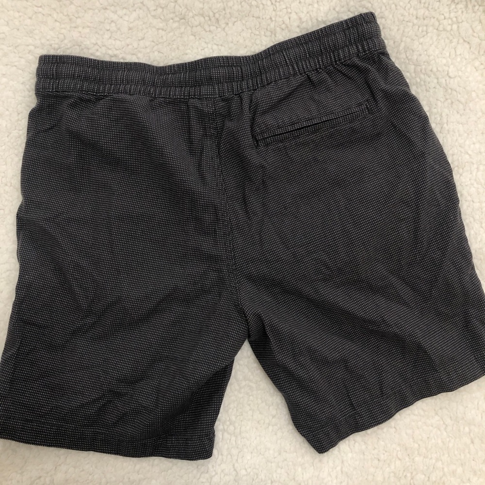 Goodfellow & Co Shorts - Picture 2 of 3